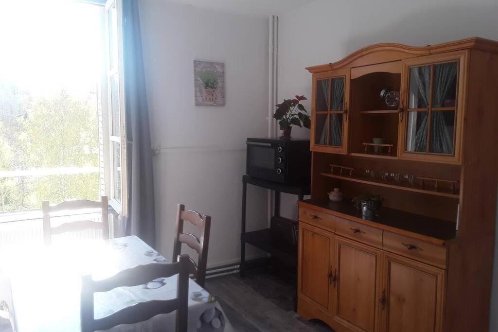 Appartement Chaleureux De 82M2 Proche De Vulcania Pontaumur 외부 사진