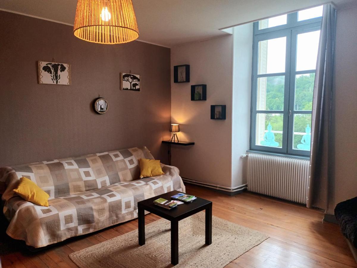 Appartement Chaleureux De 82M2 Proche De Vulcania Pontaumur 외부 사진